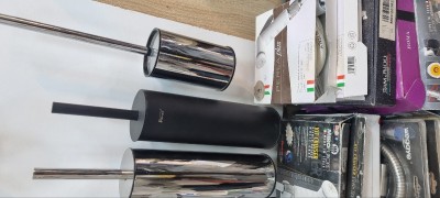 Brosse toilettes  murale inox 