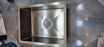 Evier de cuisine sou plan inox