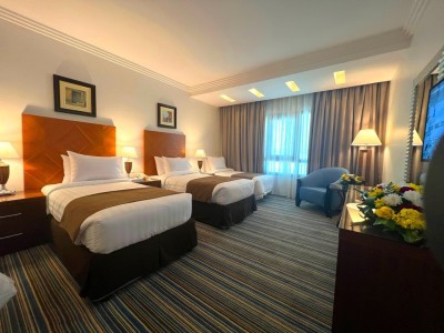 عمرة " 06 و 20 جانفي " و " 03 فيفري" 2026 مباشرة للمدينة مع الخطوط السعودية فندق الماسة غراند 550 م