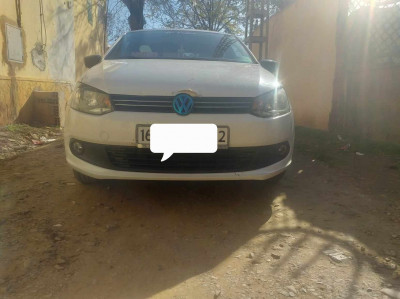 berline-volkswagen-polo-sedan-2015-djendel-ain-defla-algerie