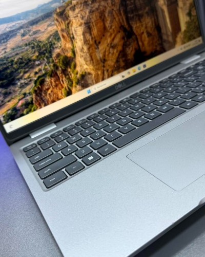 DELL LATITUDE 5540 i7-1365U 16Gb DDR4 512gb SSD INTEL IRIS XE   GRAPHICS ECRAN 15.6 FHD