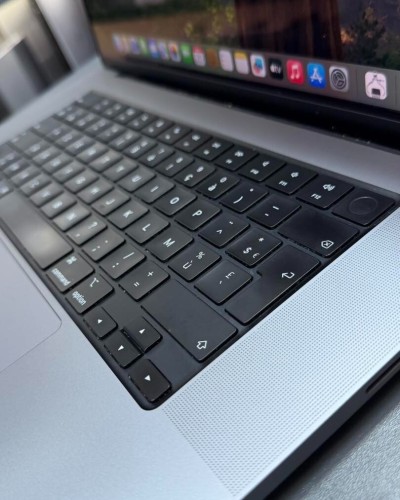 ( vendu ) MACBOOK M1 PRO (MDM) M1 PRO 32GB  512gb SSD ECRAN 16 CYCLe : 417