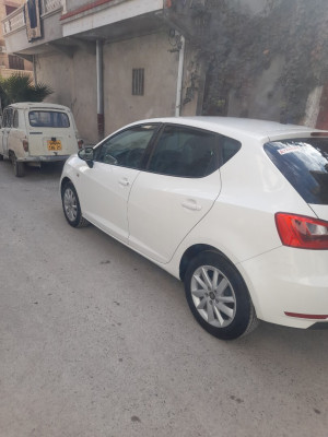 voitures-seat-ibiza-2015-fully-ouled-rahmoune-constantine-algerie