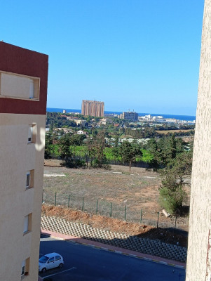 appartement-location-f4-alger-staoueli-algerie