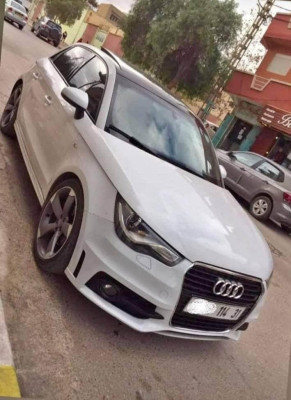 سيارة-صغيرة-audi-a1-2014-s-line-عين-الترك-وهران-الجزائر