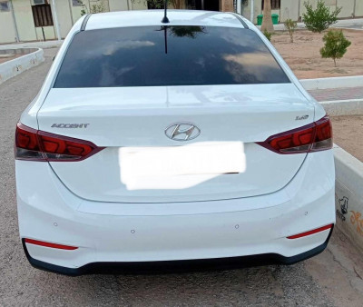 voitures-hyundai-accent-2019-hassi-messaoud-ouargla-algerie