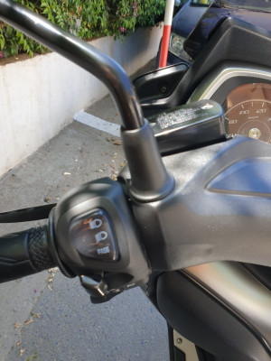 motos-scooters-yamaha-xmax-125-2019-el-mouradia-alger-algerie