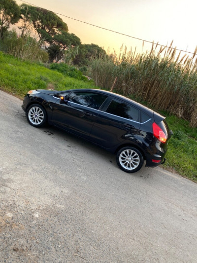 voitures-ford-fiesta-2014-titanium-alger-centre-algerie