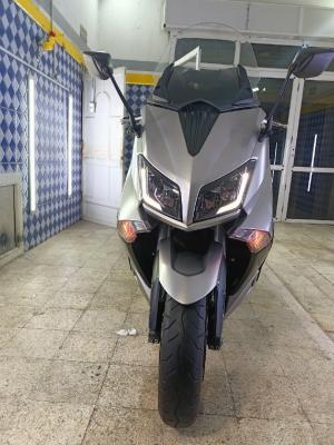 motos-scooters-t-max-2016-akbou-bejaia-algerie