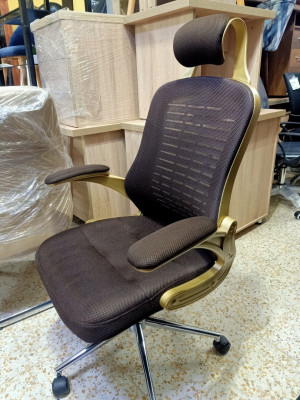 Chaise Delta ergonomique avec repose tête 