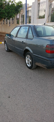 voitures-volkswagen-passat-1996-fellaoucene-tlemcen-algerie