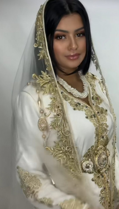 autre-caftan-avec-voile-dely-brahim-alger-algerie