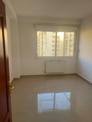 appartement-location-f3-alger-el-achour-algerie