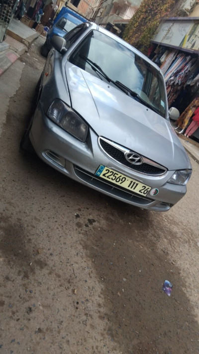 voitures-hyundai-accent-2011-gls-medea-algerie