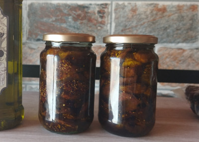 Figues sèches marinée à l'huile d'olive250 gتين جاف معلب مع زيت الزيتون
