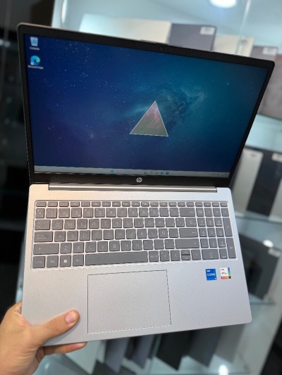 HP Laptop 250 G10 - i5 1334U - 16Go - 512Go - Intel Iris Xe 