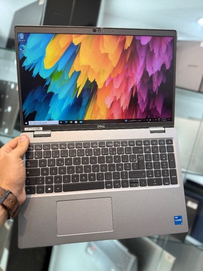 Dell Latitude 5520 TACTILE - i5 1135G7 - 16Go - 256Go - Intel Iris Xe Graphicd 