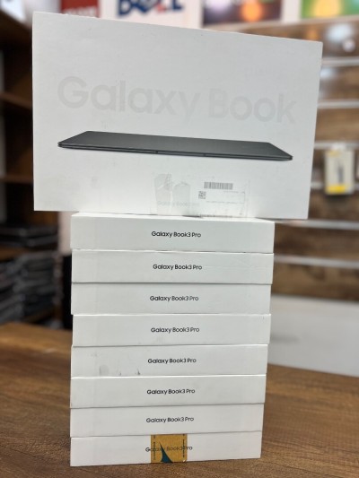 Samsung Galaxy Book 3 Pro 14" 3K 120Hz - i5 1340P - 8Go - 256Go - Intel Iris Xe Graphics 