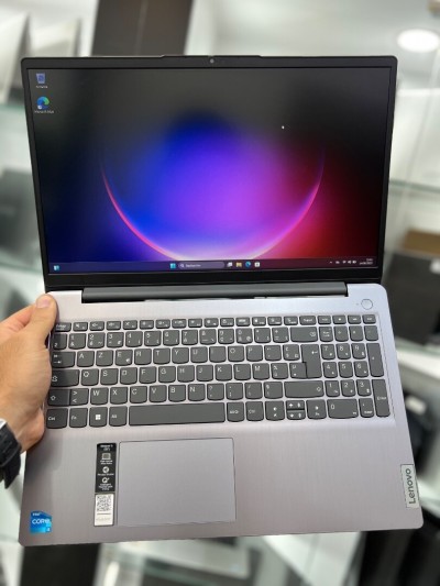 Lenovo IdeaPad 3 FHD - i3 1115G4 - 8Go Ram - 256Gb - Intel UHD Graphics 