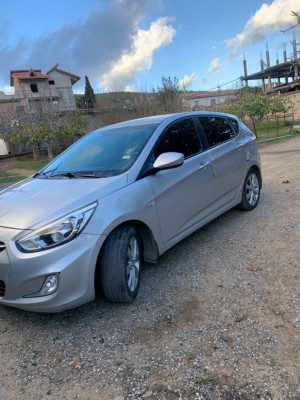 berline-hyundai-accent-rb-4-portes-2017-prestige-sidi-rached-tipaza-algerie