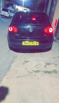 voitures-volkswagen-golf-5-2007-alger-centre-algerie