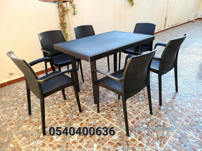 tables-table-de-jardin-el-achour-alger-algerie