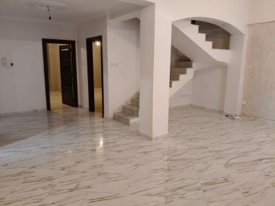 كراء شقة طابق فيلا 4 غرف الجزائر العاشور