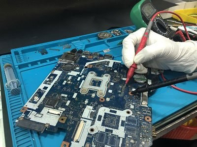 reparation-electronique-laptop-pc-smartphone-console-de-jeux-xbox-ps3-ps4-bir-el-djir-oran-algerie