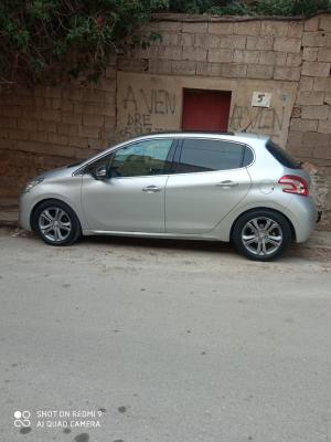 citadine-peugeot-208-2015-allure-oran-algerie