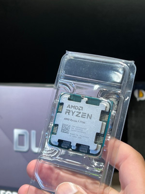 AMD RYZEN 7 7700 - TRAY -