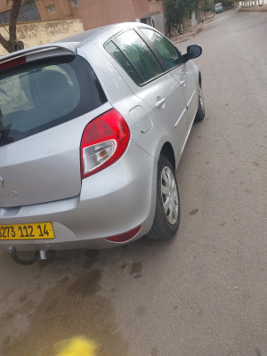 voitures-renault-clio-3-2012-dynamique-tiaret-algerie