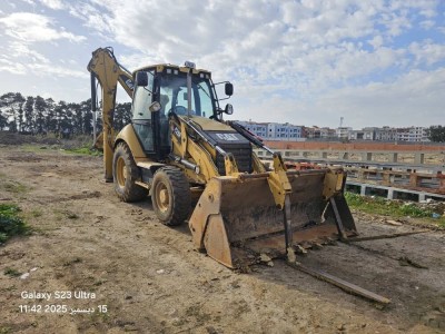 Rétro chargeurs CATERPILLAR 428F 2015