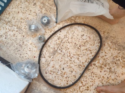 المحرك-و-علبة-السرعة-vend-kit-distribution-xsara-picasso-hdi-2-l-2004-poulies-باتنة-الجزائر