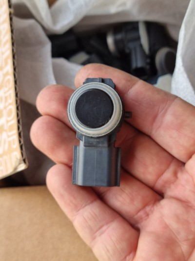 Capteur pare choc avant d'origine clio4 GTLINE