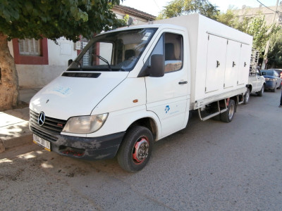 camion-iveco-mercedes-frigo-2001-bouira-algerie