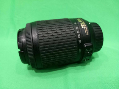 Objectif Nikon 55-200