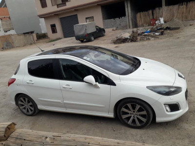 voitures-peugeot-308-2013-oran-algerie