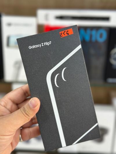 SAMSUNG GALAXY Z FLIP 7 12/256GB 1SIM SCELLE