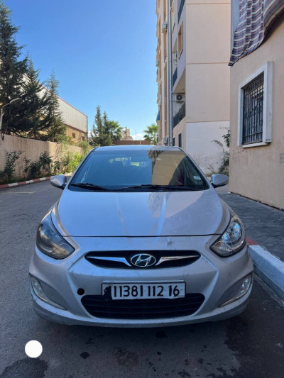 voitures-hyundai-accent-rb-5-portes-2012-style-rouiba-alger-algerie