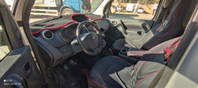 voitures-renault-kangoo-2018-confort-utilitaire-boudouaou-boumerdes-algerie