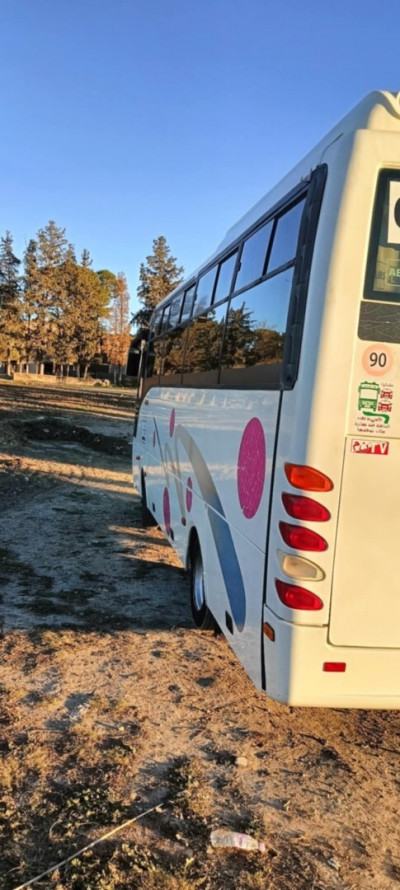 bus-isuzu-2006-tissemsilt-algerie