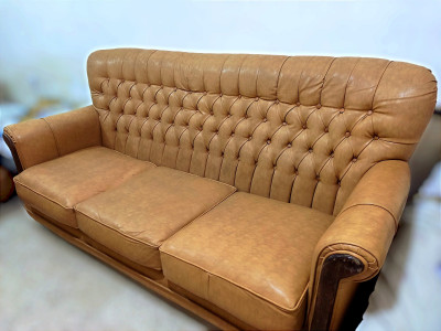 chairs-armchairs-fauteuil-05-place-cuir-veritable-ghardaia-algeria