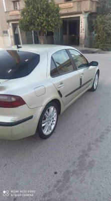 voitures-renault-laguna-2-2001-ras-el-oued-bordj-bou-arreridj-algerie