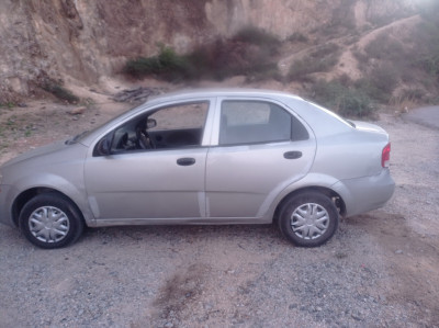 voitures-chevrolet-aveo-4-portes-2004-issers-boumerdes-algerie