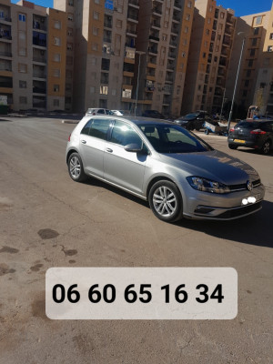 moyenne-berline-volkswagen-golf-7-2018-start-oran-algerie