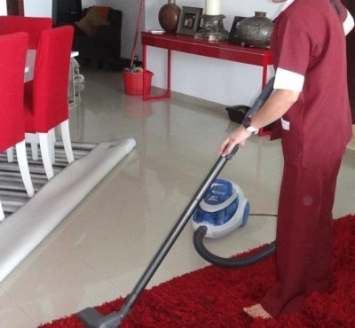 Service de nettoyage appartement, villa, usines, entreprise, fin de chantier ponçage femme de ménage