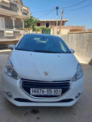 citadine-peugeot-208-2015-allure-bouira-algerie