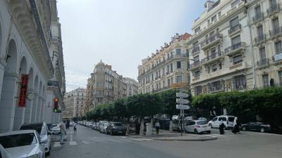 محل-بحث-عن-كراء-الجزائر-وسط