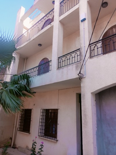 بيع فيلا الجزائر عين بنيان