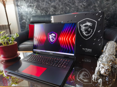 pc-portable-msi-titan-18hx-intel-i9-14900hx-rtx-4090-16go-ecran-4k-mini-led-120hz-ram-128go-ssd-4to-rouiba-alger-algerie